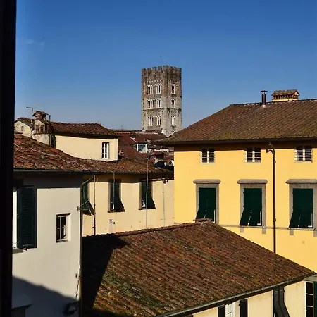 Grande Per Gruppi E Famiglie In Centro Storico A Con Terrazza E Ac Apartment *