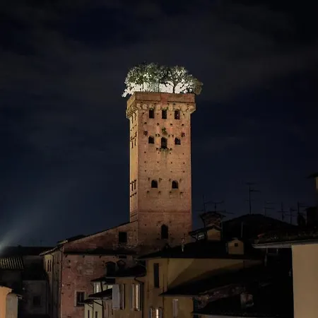 Grande Per Gruppi E Famiglie In Centro Storico A Con Terrazza E Ac Lucca