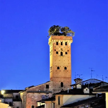 Grande Per Gruppi E Famiglie In Centro Storico A Con Terrazza E Ac * Lucca