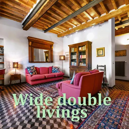 Grande Per Gruppi E Famiglie In Centro Storico A Con Terrazza E Ac Apartment *